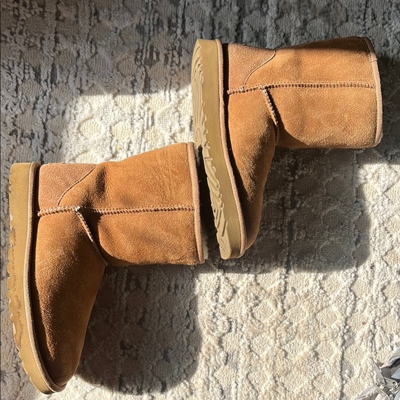 UGG Shoes - Tan Suede Boots